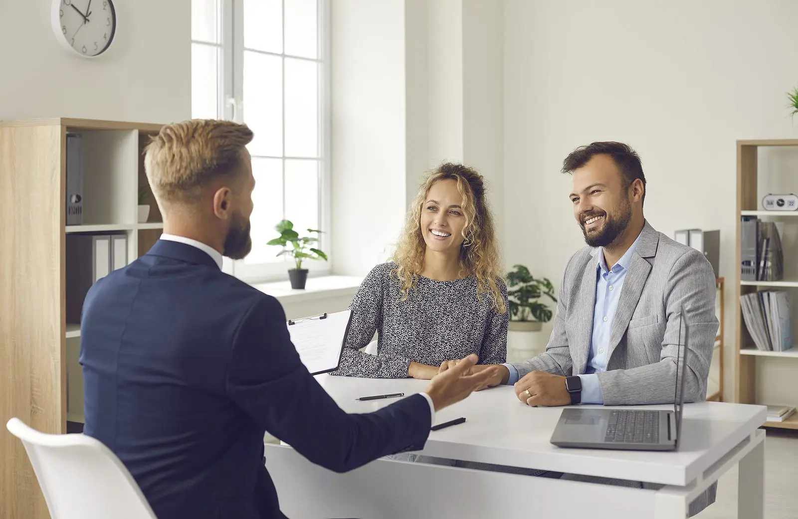 Consumer Guide to Negotiating Written Buyer Agreements Post Thumbnail
