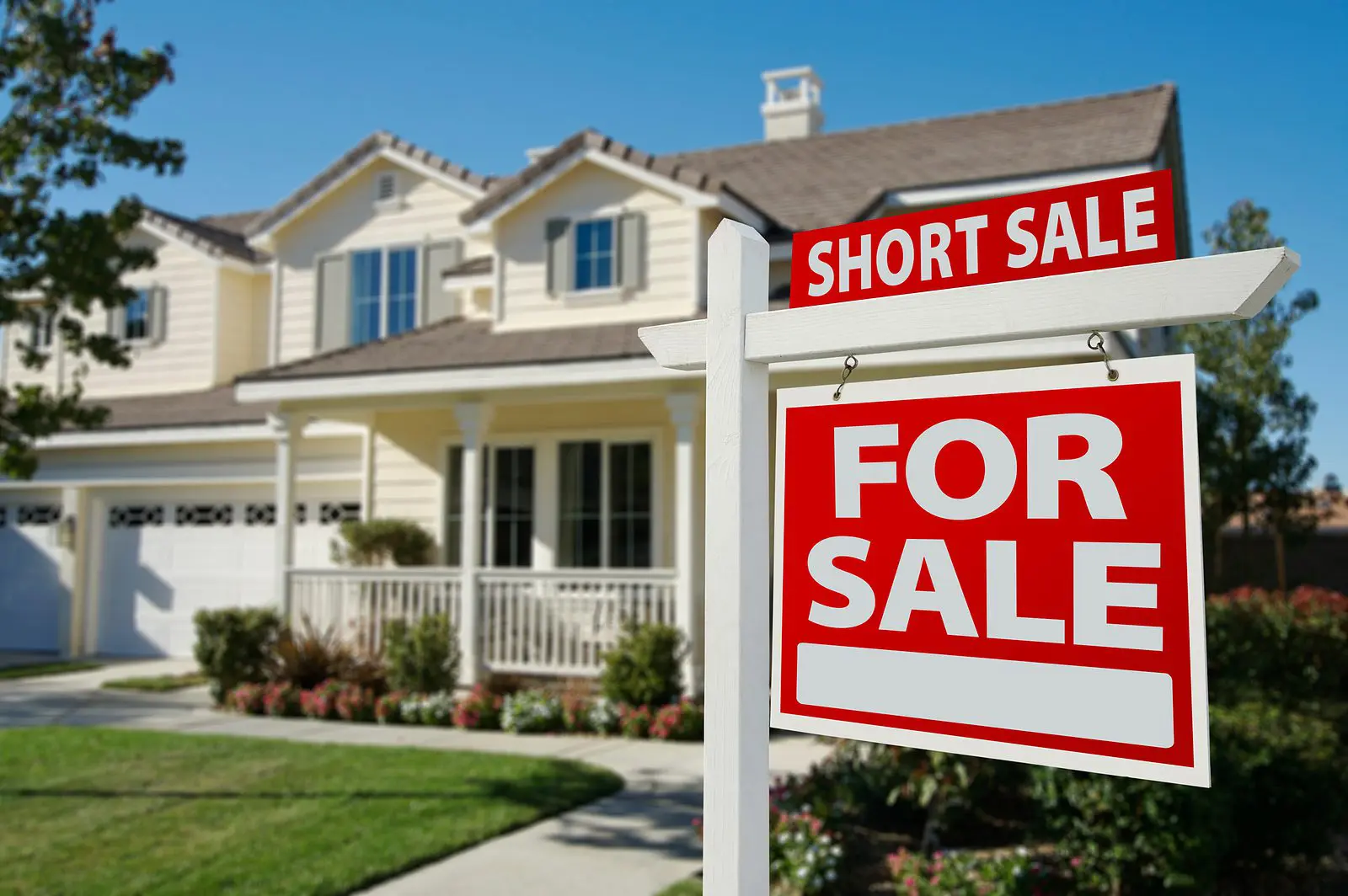 Consumer Guide: Thinking of Selling? 7 Factors to Consider Post Thumbnail