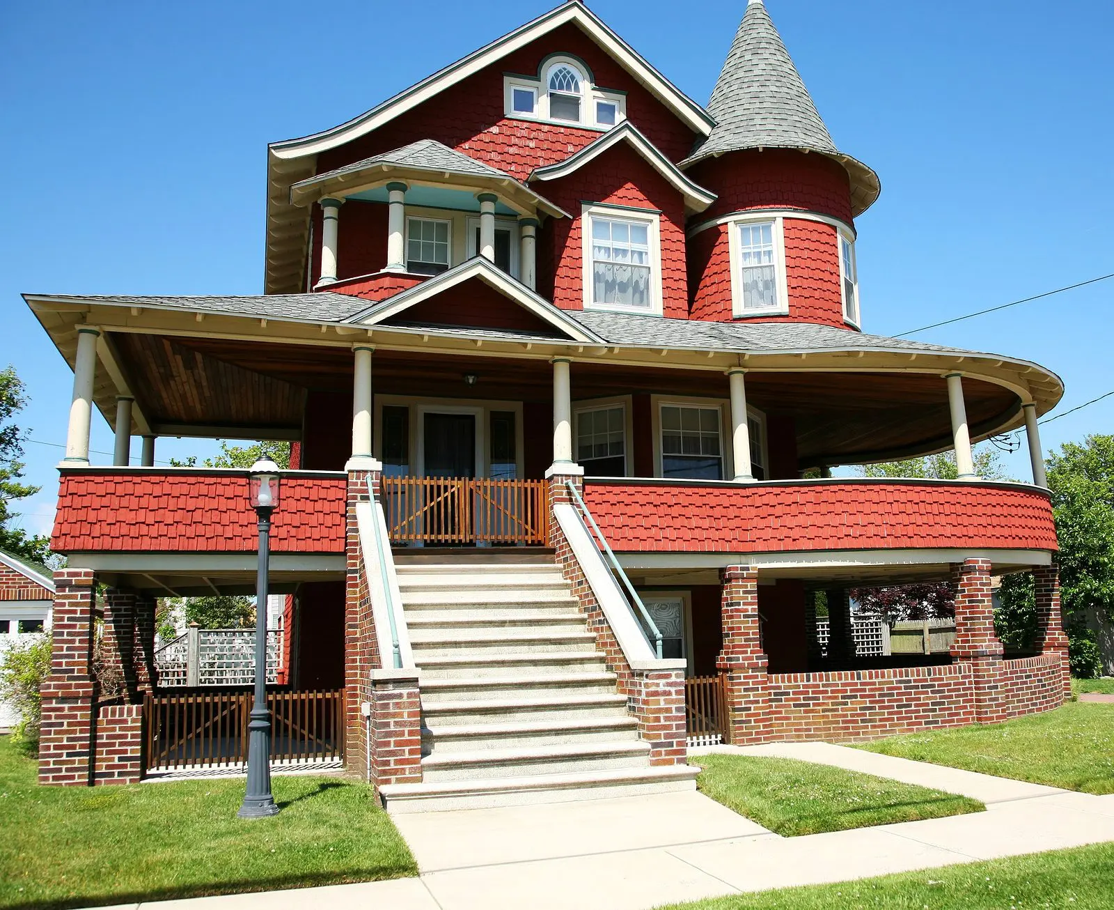 Consumer Guide: Buying a Historic Property Post Thumbnail